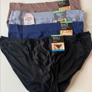 Bali Assortment of Panties 4 Pairs Size XL / 8